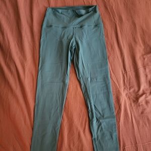 Born primitive leggings